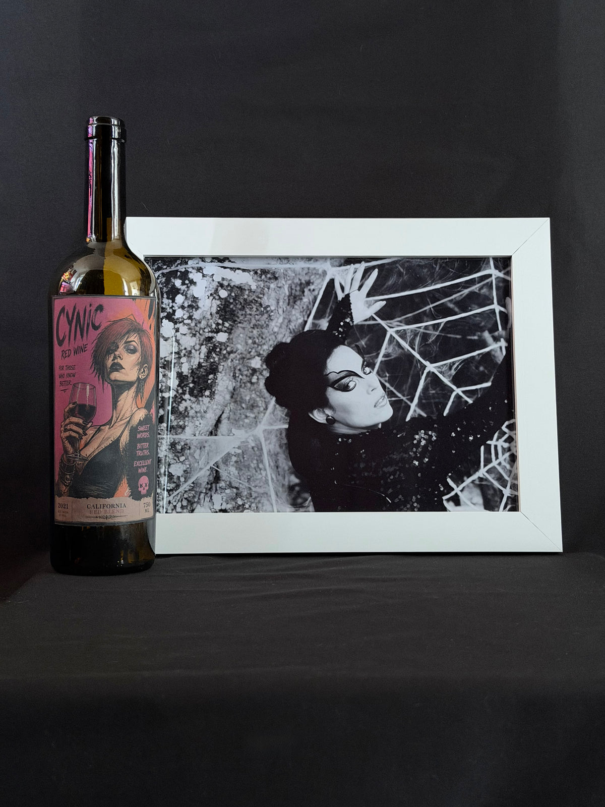 B&w movie still "Spider Woman" A4