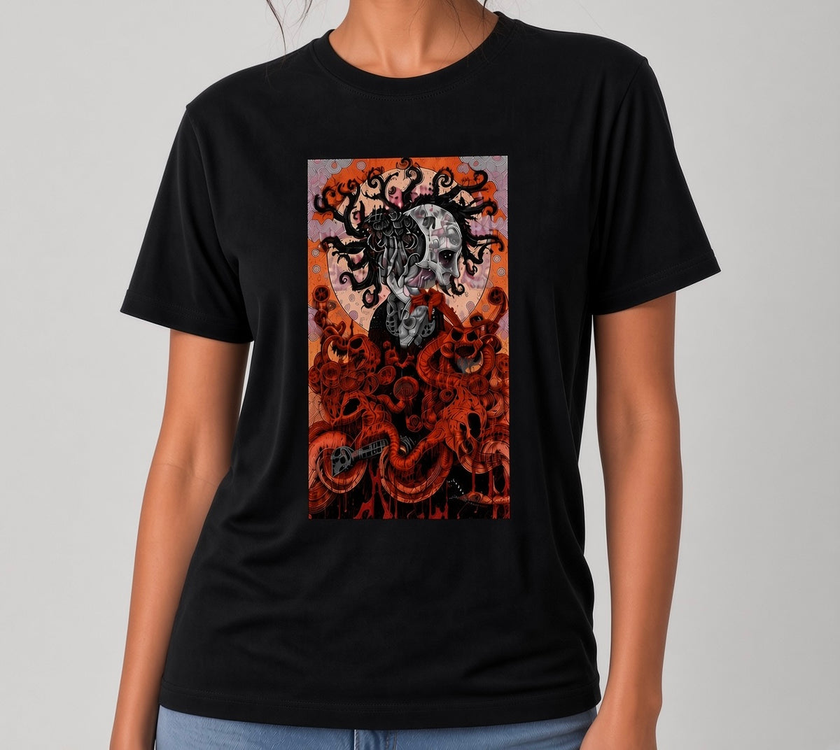 “Gorgo of the Deep” – Dark Surreal Art T-Shirt